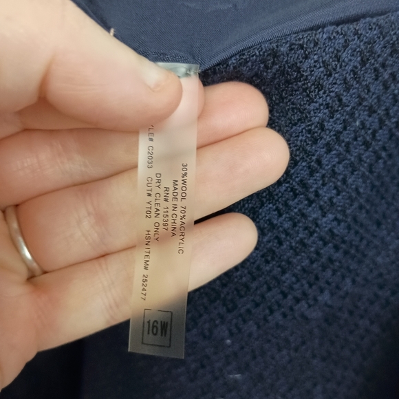 2/$30 Chic Navy Women's Wool Mini Skirt (#325) - Picture 3 of 8